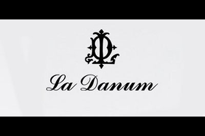 阿丹娜(LADANUM)logo